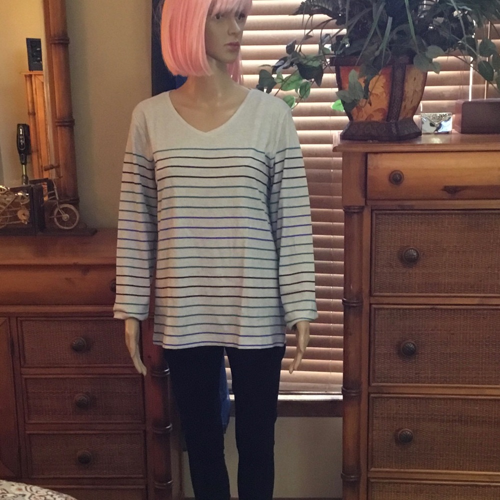 Croft & Barrow multi striped long sleeved tee